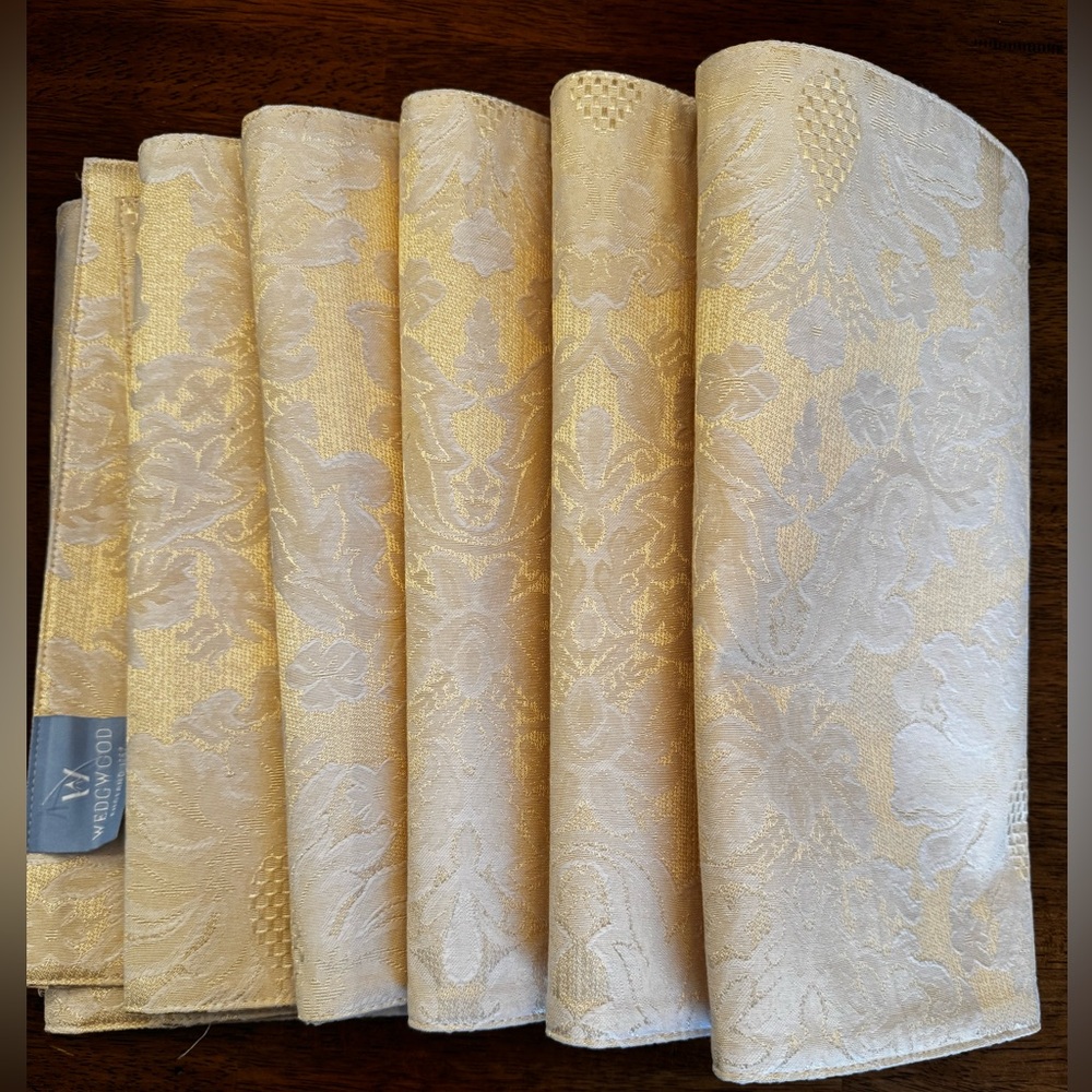 6 WEDGWOOD Yellow/ Gold Damask Brocade Table Placemats Large 18"x 13" Easter